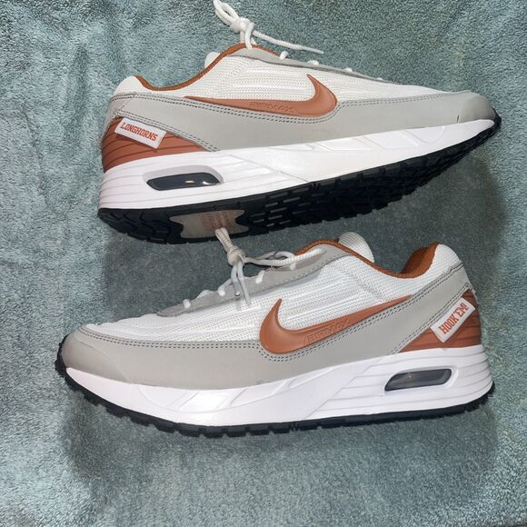 Nike Other - Size 10 - NCAA x Nike Air Max Verse Texas